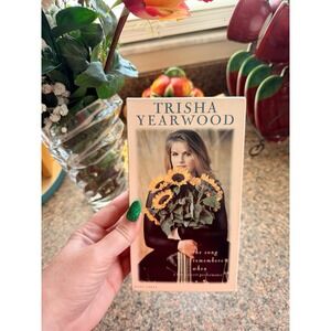 Trisha‎ Yearwood: The Song Remembers When a Live concert performance vhs